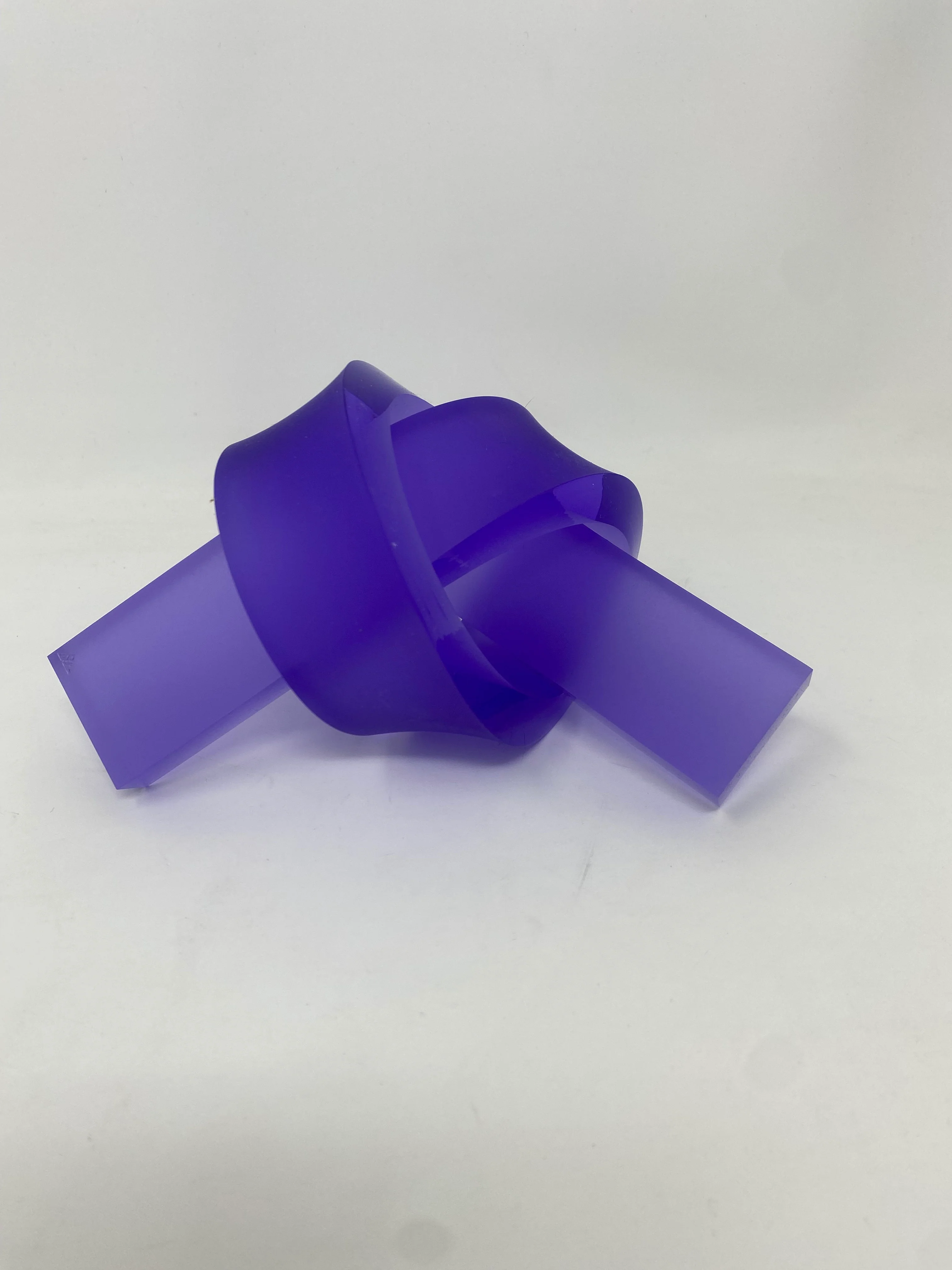 Acrylic Knot - Image 25
