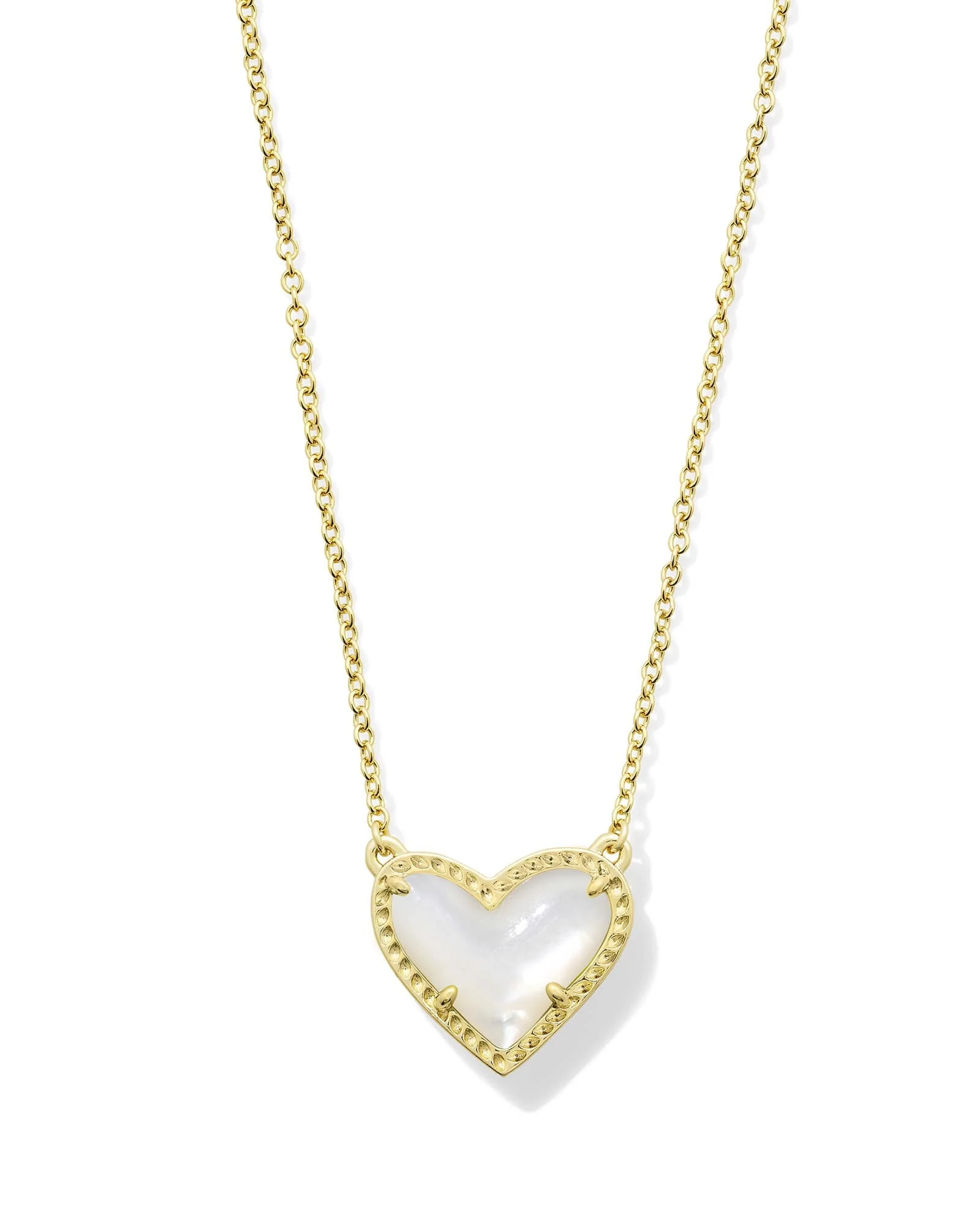 Ari Heart Short Pendant Necklace - Image 10