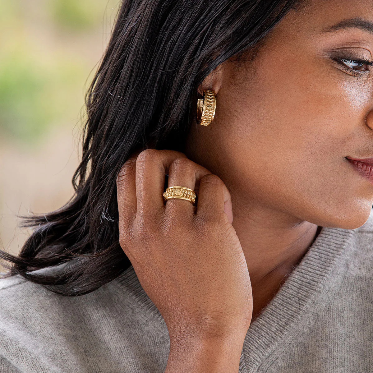 Berry Vine Small Hoop Earrings - Gold - Image 2