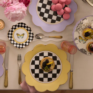 Buttercream Petal Dinner Plate - Image 3