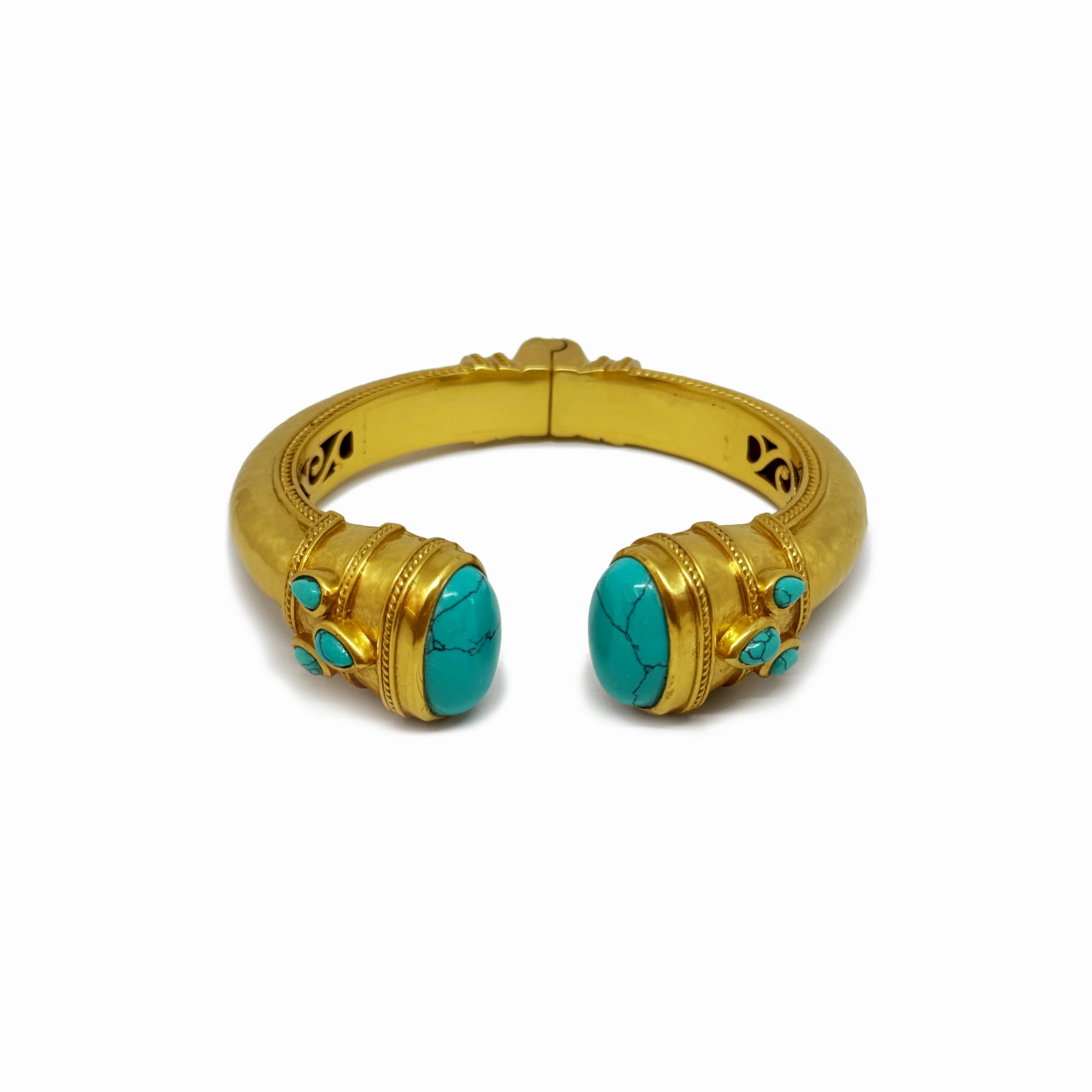 Cannes Cuff Gold - Image 11