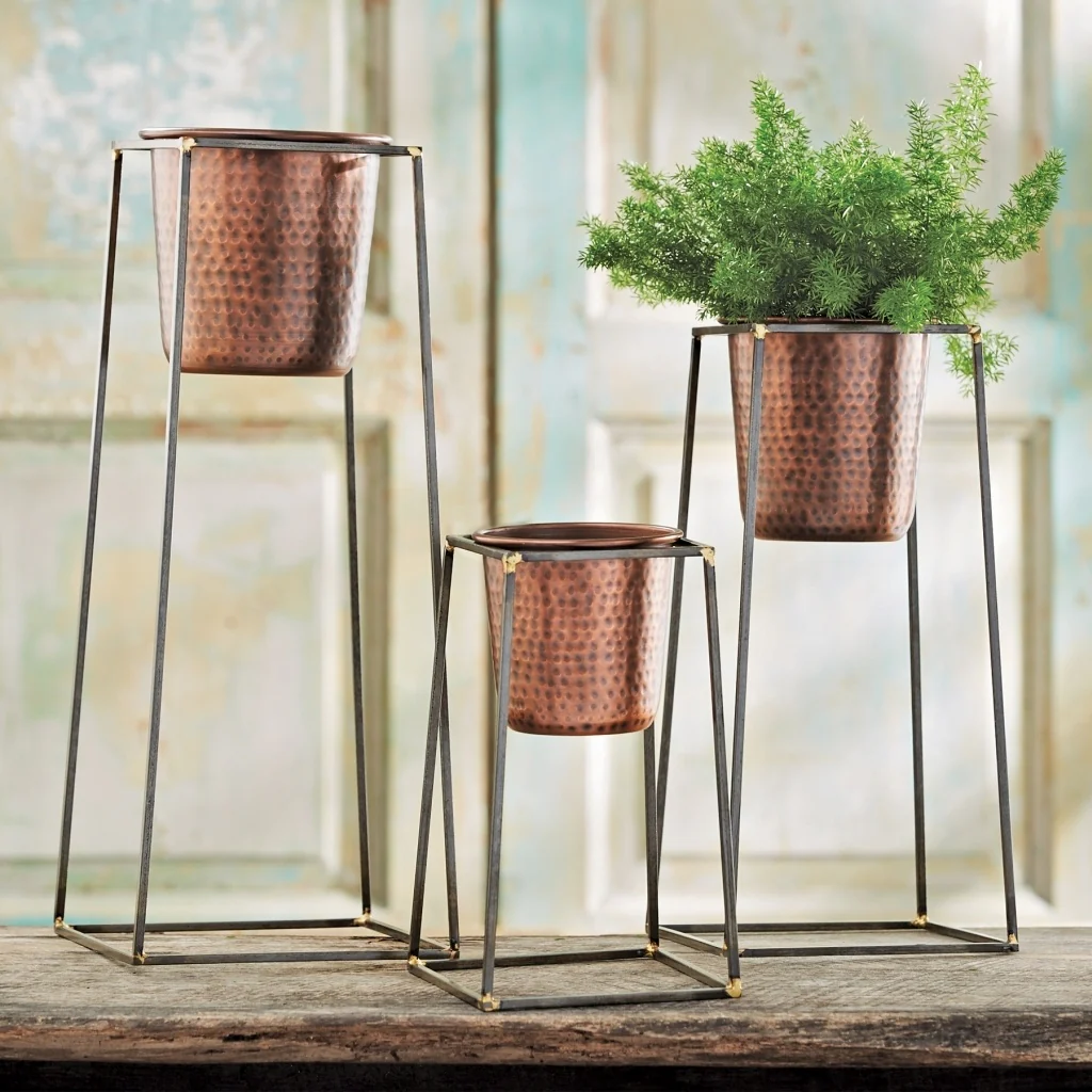 SMALL NESTED COPPER POT AND STAND