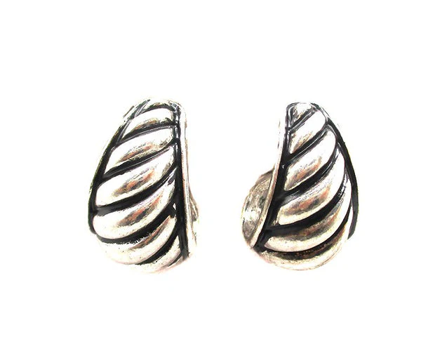 Western Curl Bubble Hoop Earrings - Image 2