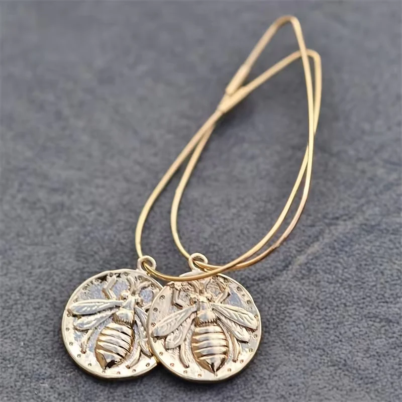 Boho-Chic Bee Pattern Round Pendant Earrings