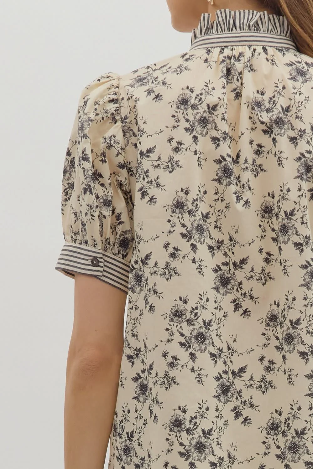 Emma Floral Print Puff Shoulder Short Sleeve Top - Image 5