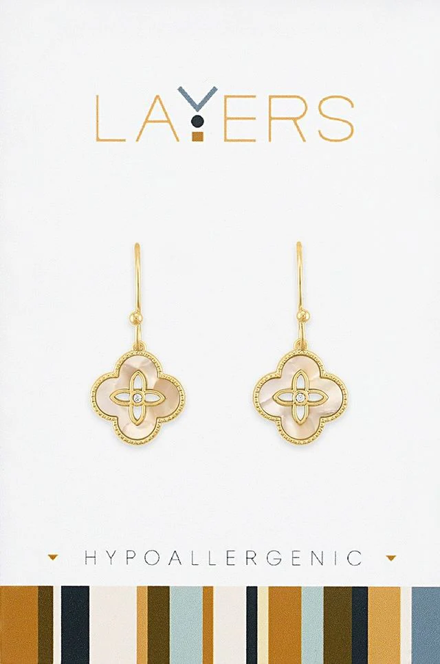 Gold Seashell Quatrefoil Dangle Layers Earrings - Image 2