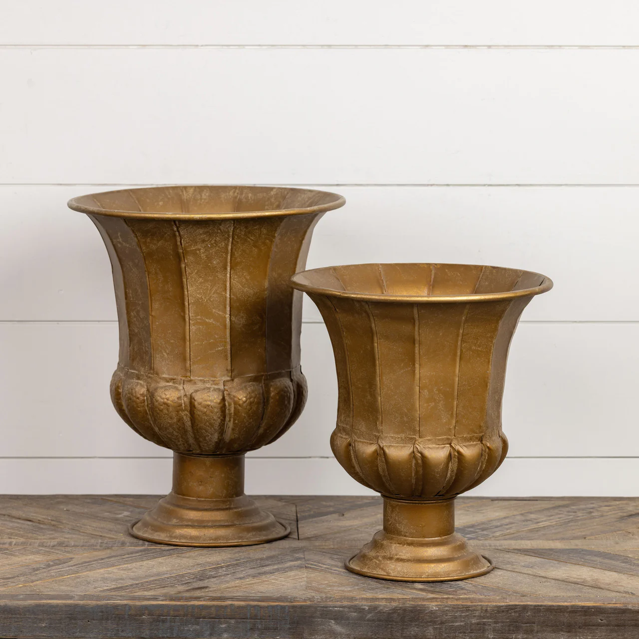 Gold Urns - Image 3
