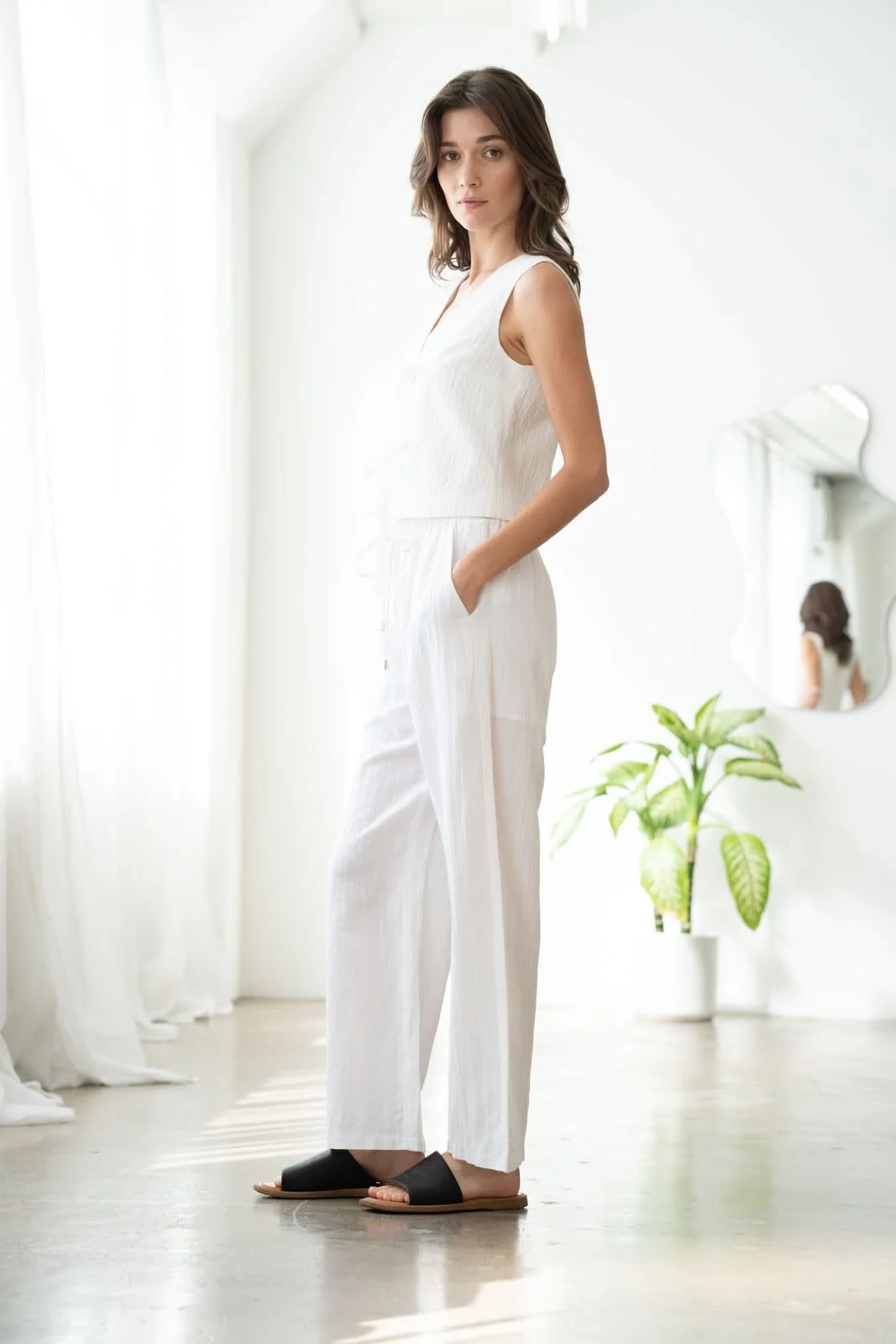 Laura Elastic Waist Wide-Leg Linen Pants - Image 2