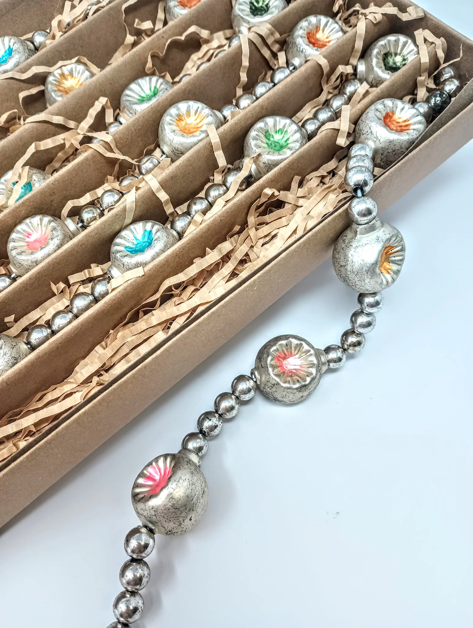Multi-color Glass Bead Garland in Kraft Box - Brushed Gold Finish - Image 2