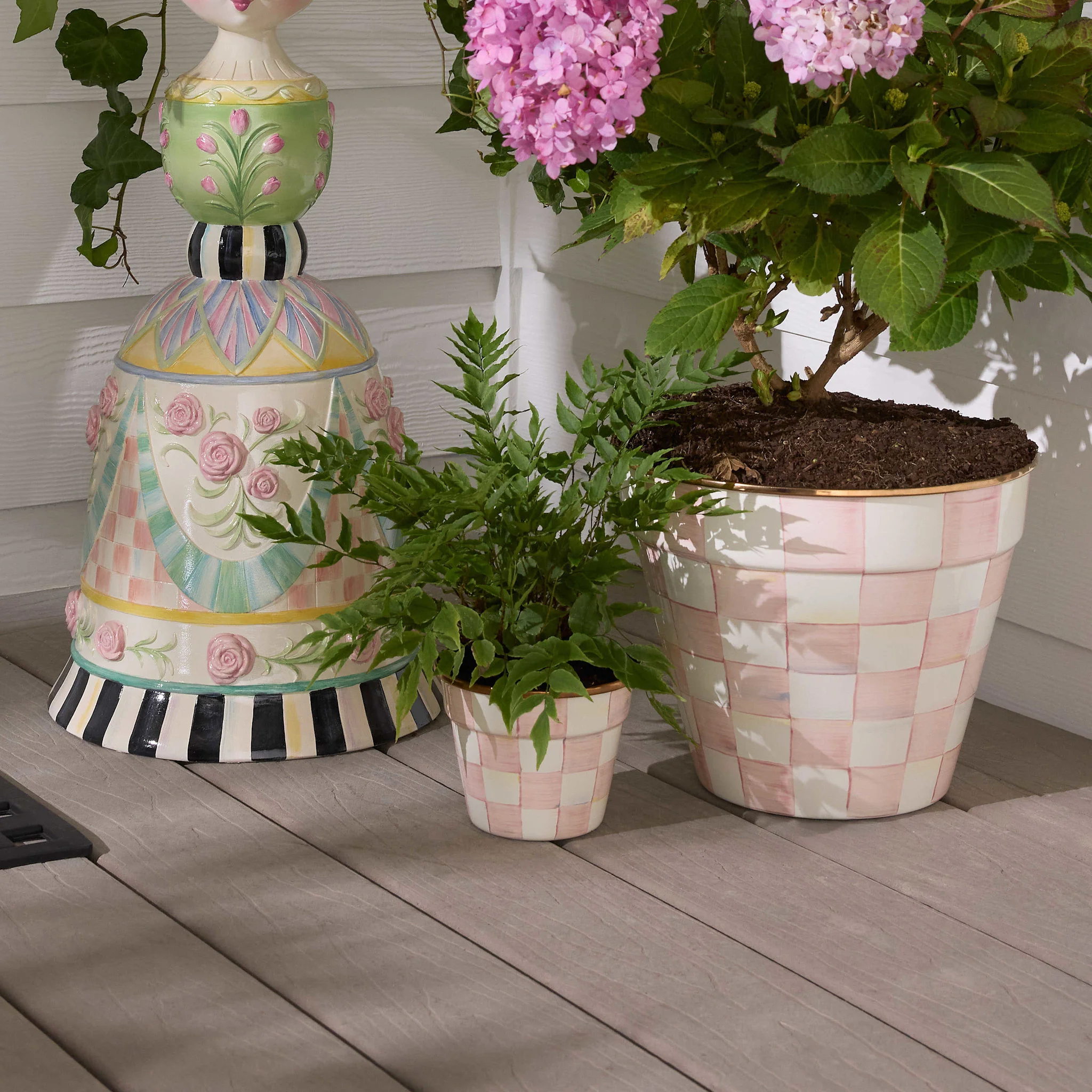 Rosy Check Small Garden Pot - Image 2