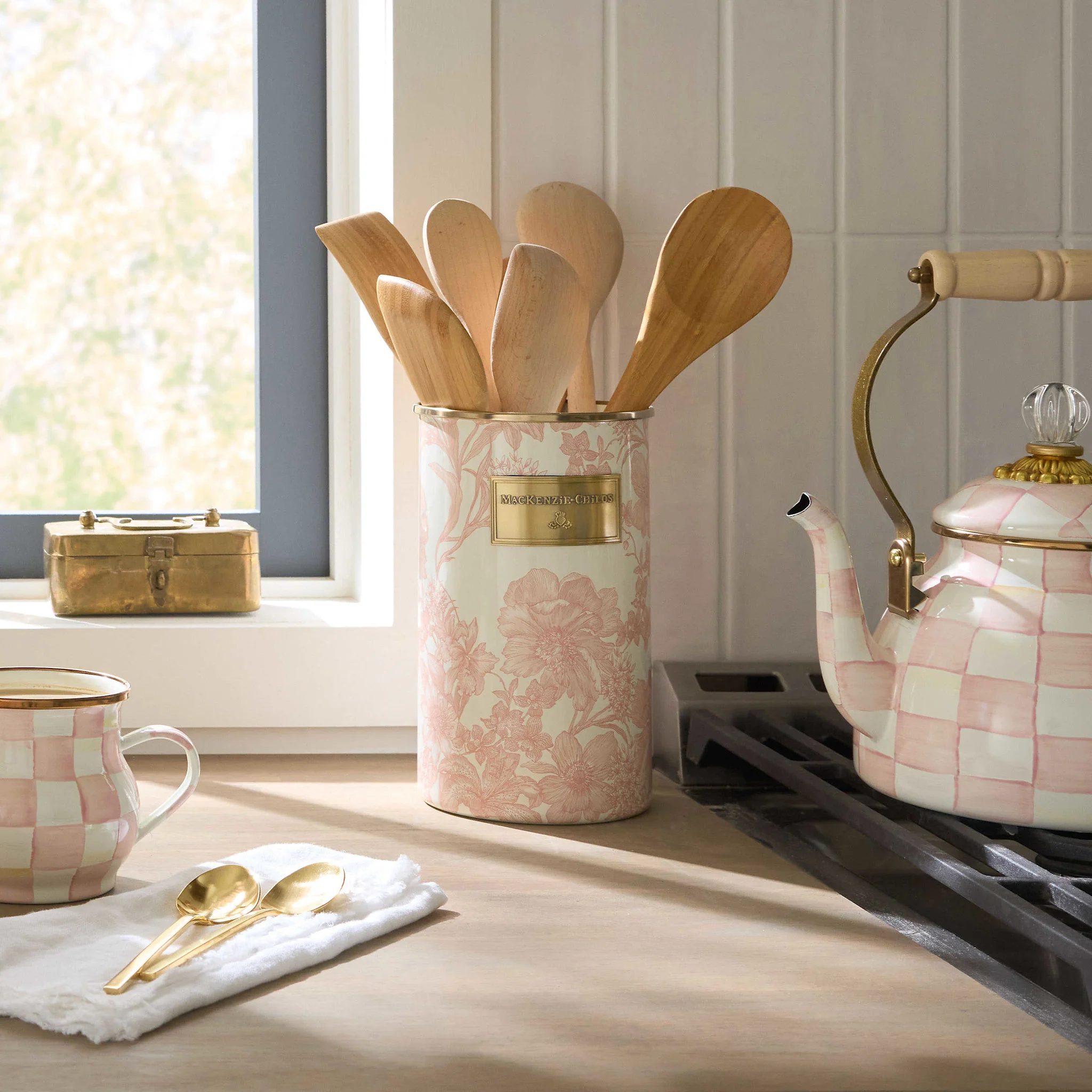 Rosy English Garden Utensil Holder - Image 3