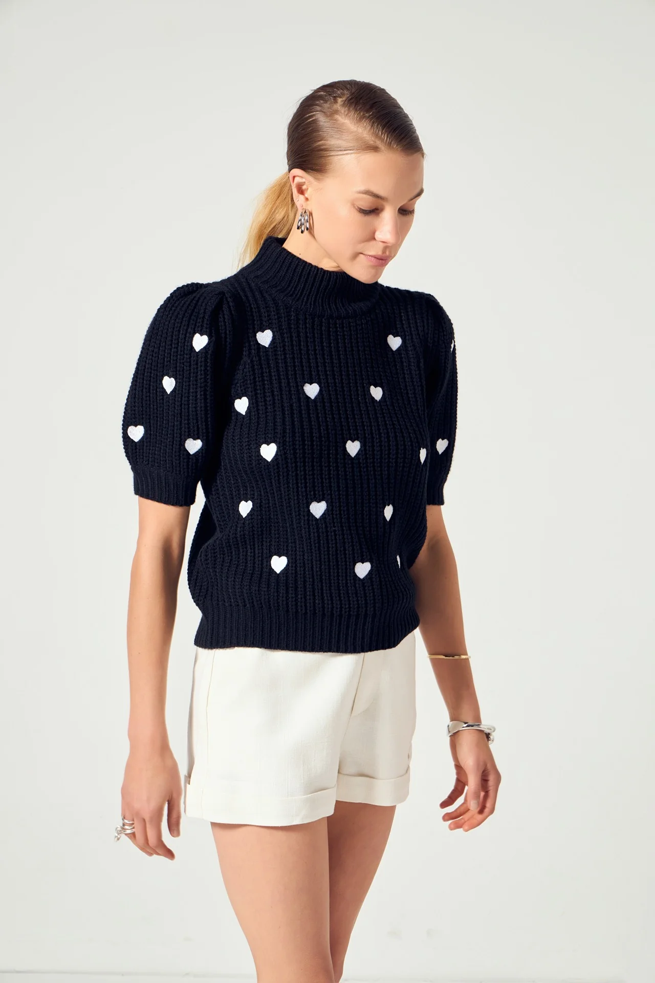 Sierra Heart Shape Embroidery Sweater - Image 13