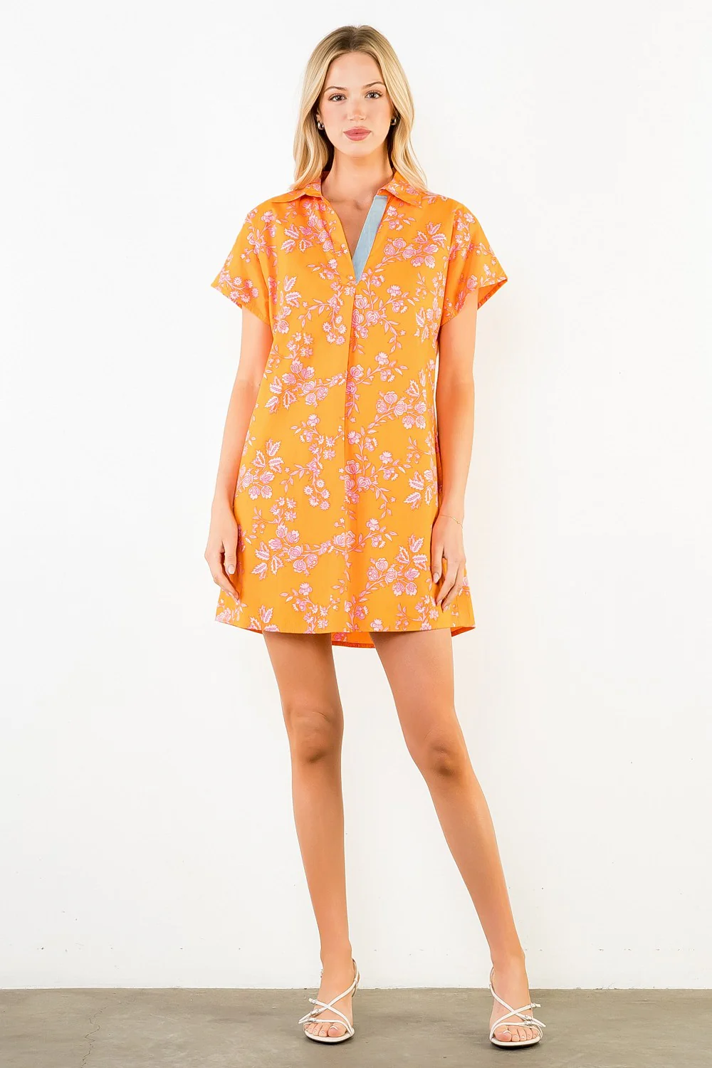 Thea Short Sleeve Floral Pattern V-neck Dress