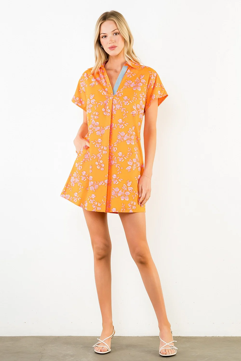 Thea Short Sleeve Floral Pattern V-neck Dress - Image 7