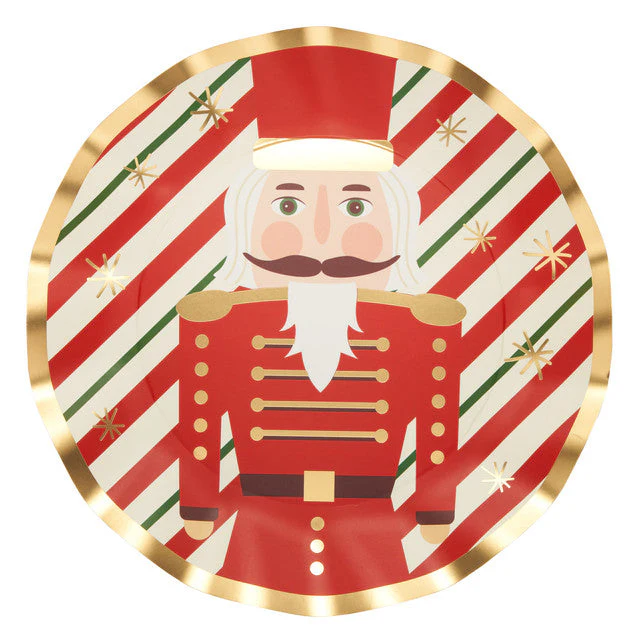 Wavy Dinner Plate Nutcracker Christmas